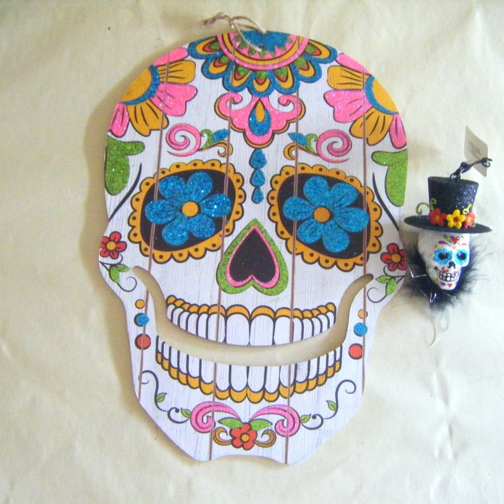 Dia De Los Muertos Decor Set – Colorful Sugar Skull Wall Hanging + Mini Ornament
